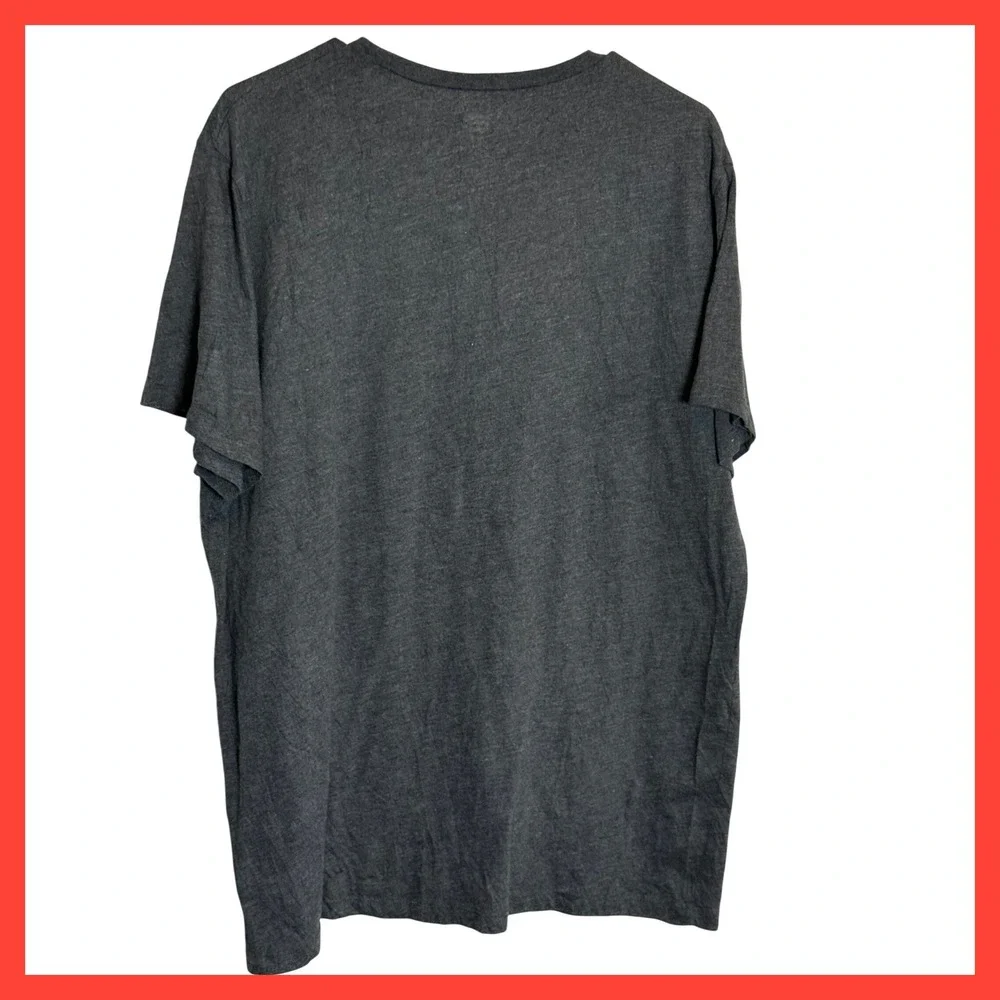 Old Navy Mens XL Charcoal Gray 2016 American Flag Land of the Free Graphic Tee